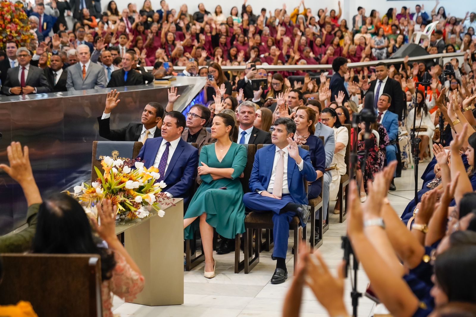 A Governadora Raquel Lyra e o deputado federal Eduardo da Fonte participam do 23º Congresso das Mulheres da Assembleia de Deus de Pernambuco