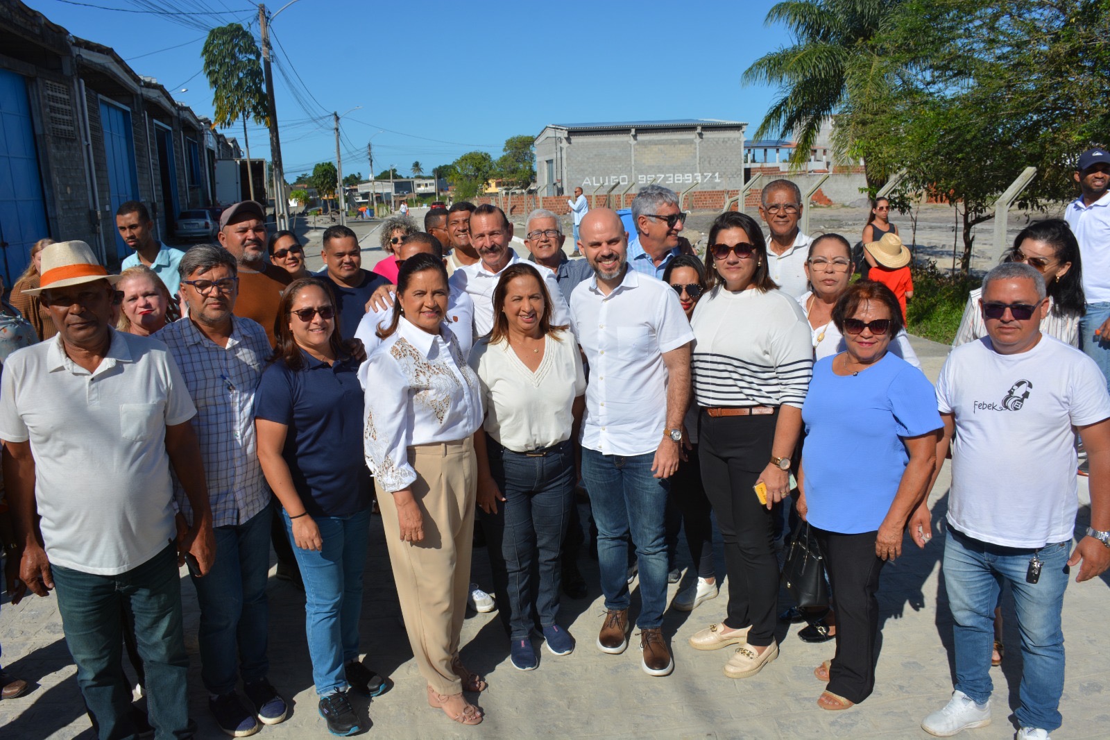 Prefeita do Ipojuca, Célia Sales, entrega primeiras ruas pavimentadas do programa Minha Rua TOP 