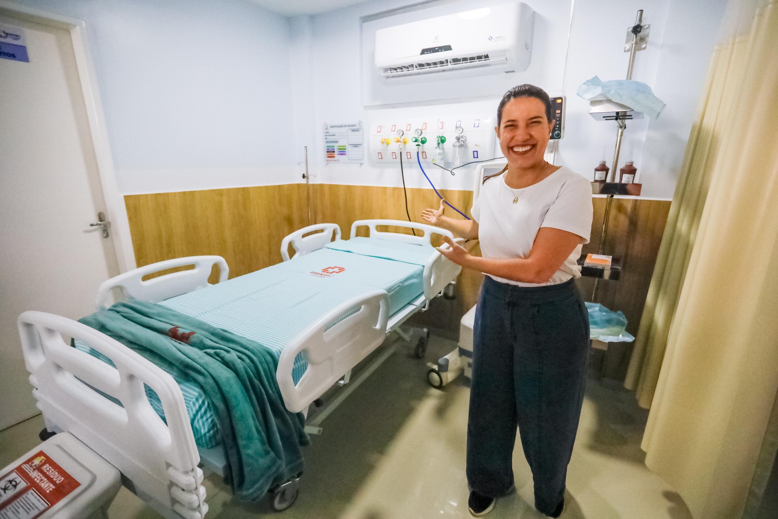 No Sertão do Moxotó, governadora Raquel Lyra inaugura UTI Geral do Hospital Regional Ruy de Barros Correia