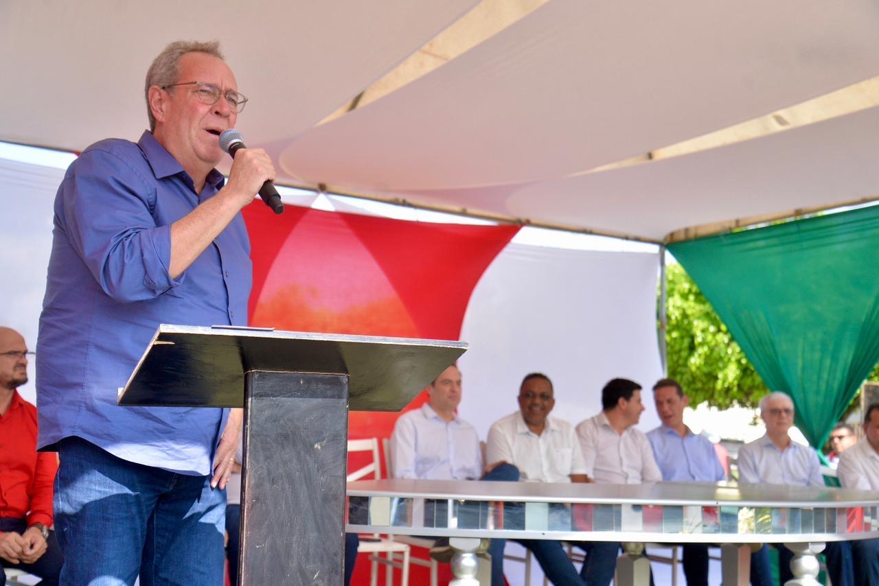 Álvaro Porto participa de inauguração de sede do Crediamigo em Águas Belas e anuncia unidade para Canhotinho