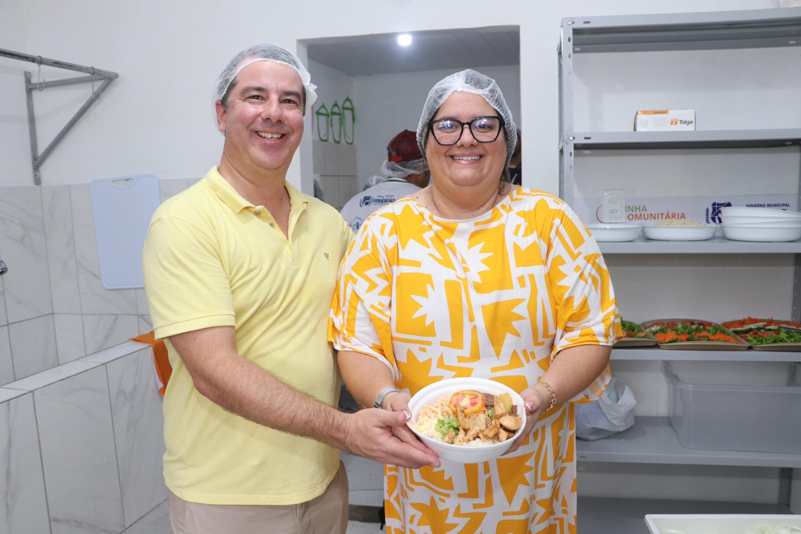 Carol Jordão, ao lado de Marcello Maranhão, participam de inauguração de Cozinha Comunitária em Ribeirão