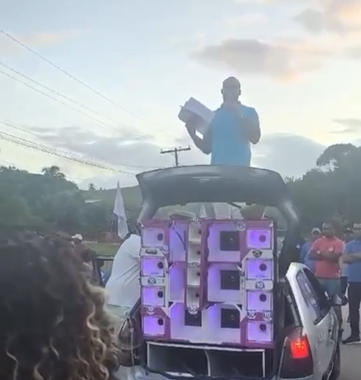 Em vídeo Prefeito de Tamandaré insinua que estudantes do município se vendem por um simples cachorro – quente