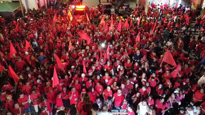 Em grande ato de campanha ,Riva Bezerra coloca o Mar Vermelho nas ruas do Cedro