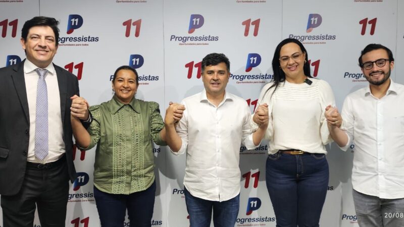 Dra. Karla Maísa firma compromisso com os autistas do município para implantar uma Casa Azul em Passira