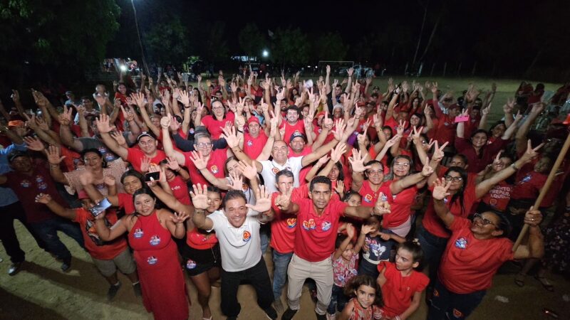 Multidão recebe Evilásio Mateus e Bringel Filho em reunião na Serra do Ipa