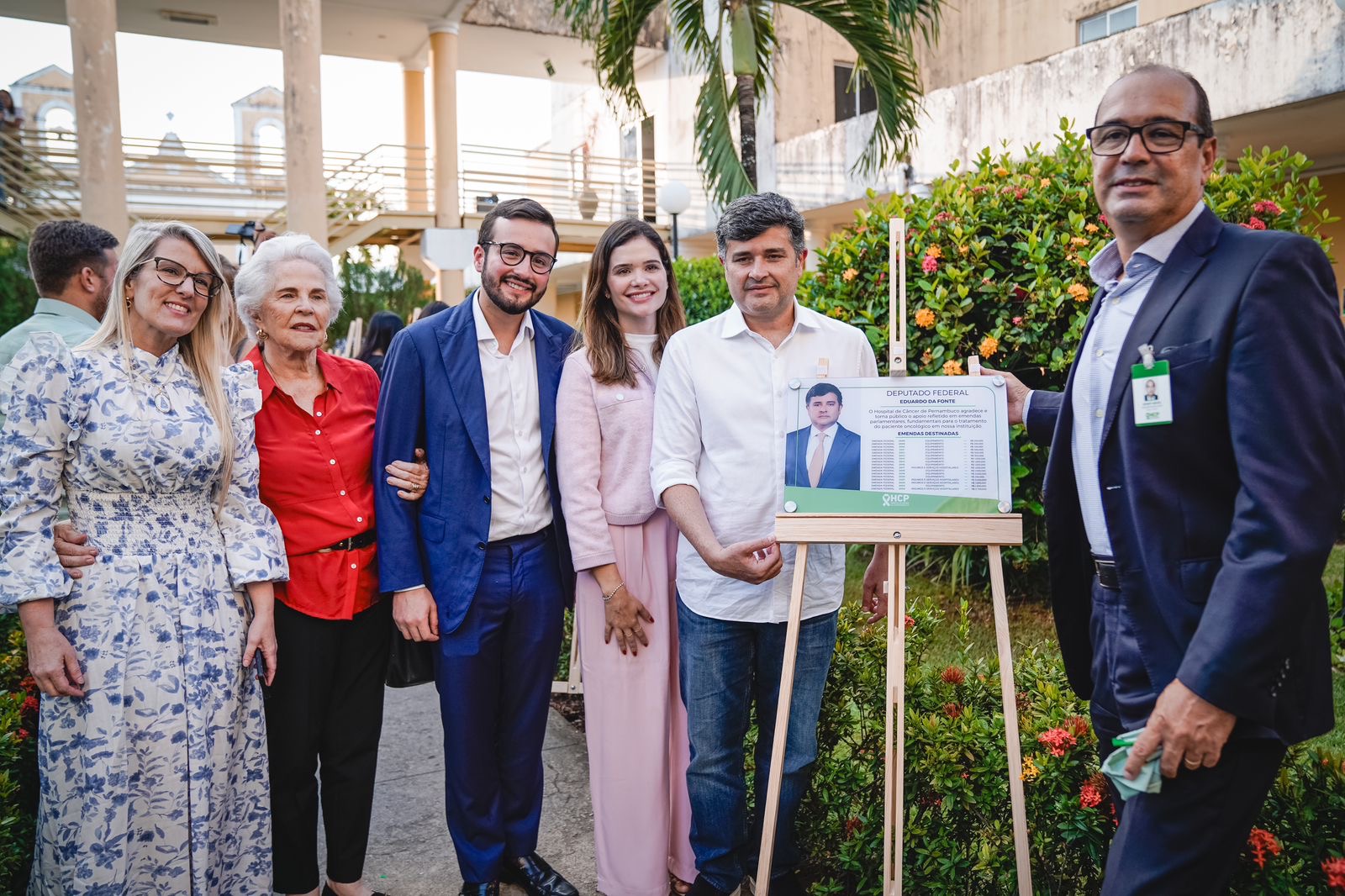 Hospital de Câncer de Pernambuco homenageia Eduardo da Fonte em reconhecimento pelos 17 anos consecutivos de emendas parlamentares