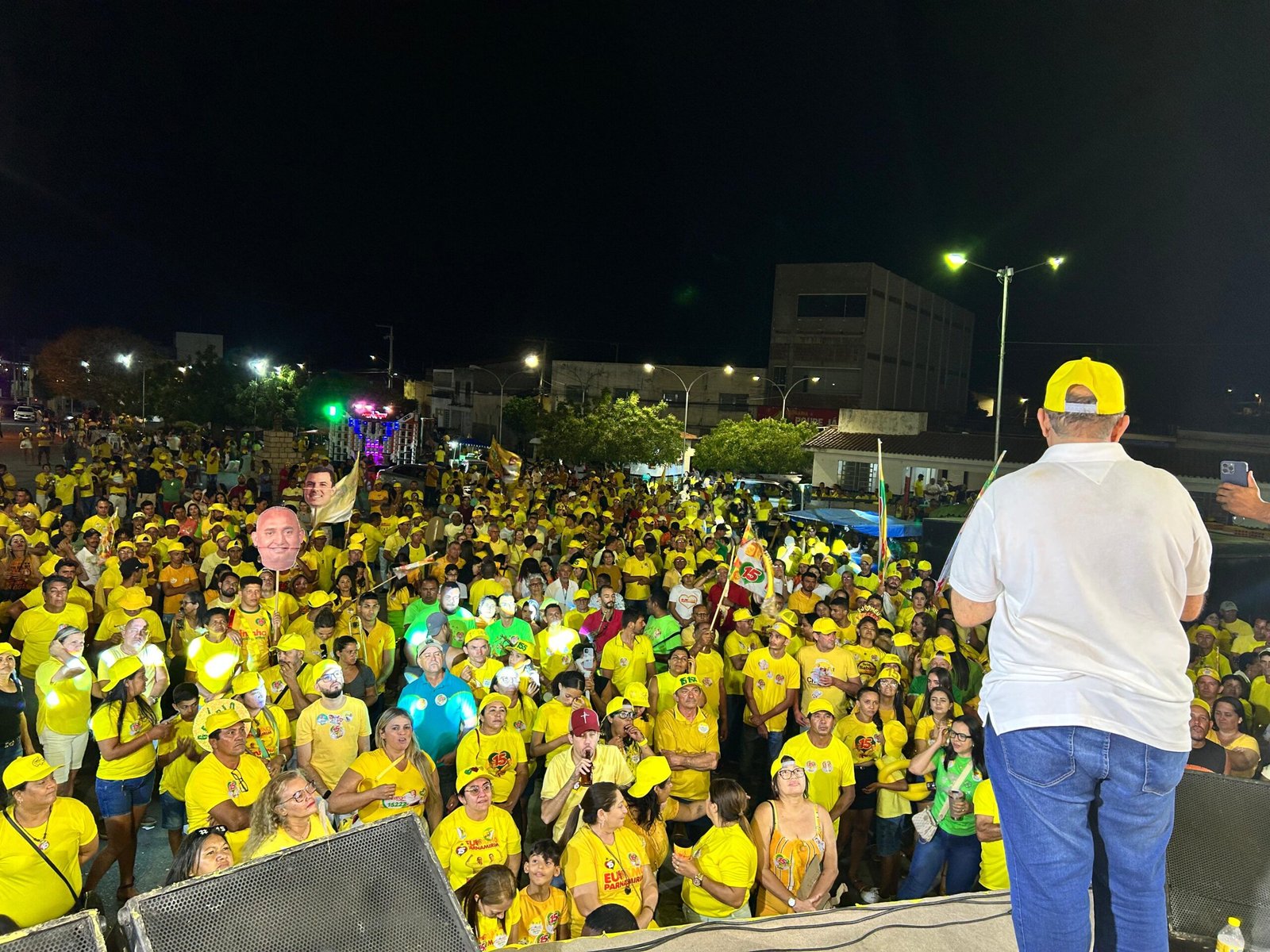 Parnamirim Vive Grande Momento Político com Passeata e Comício do Partido 15