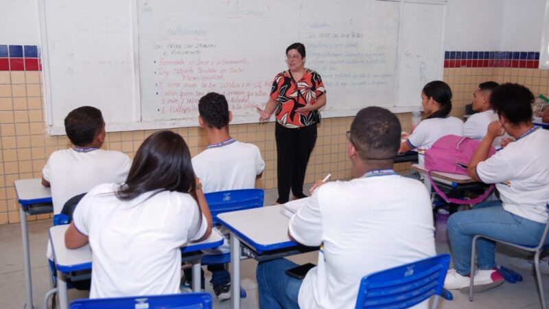 Juntos pela Educação: governadora Raquel Lyra nomeia mais 250 professores para reforçar rede estadual de ensino