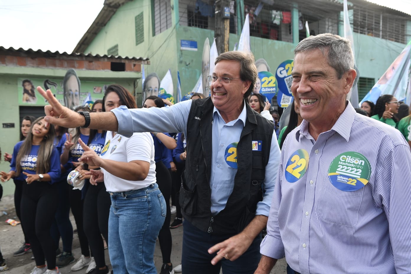 Gilson Machado convida General Braga Netto para assumir a Secretaria de Segurança do Recife; ele aceita.