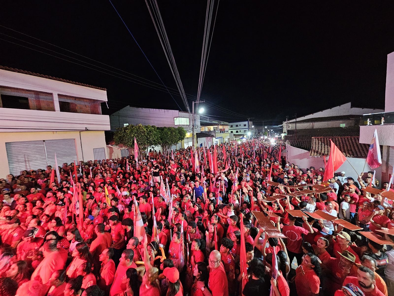 Evilásio Mateus realiza comício histórico no Alto da Boa Vista e reforça compromisso com Araripina em último comício antes das eleições