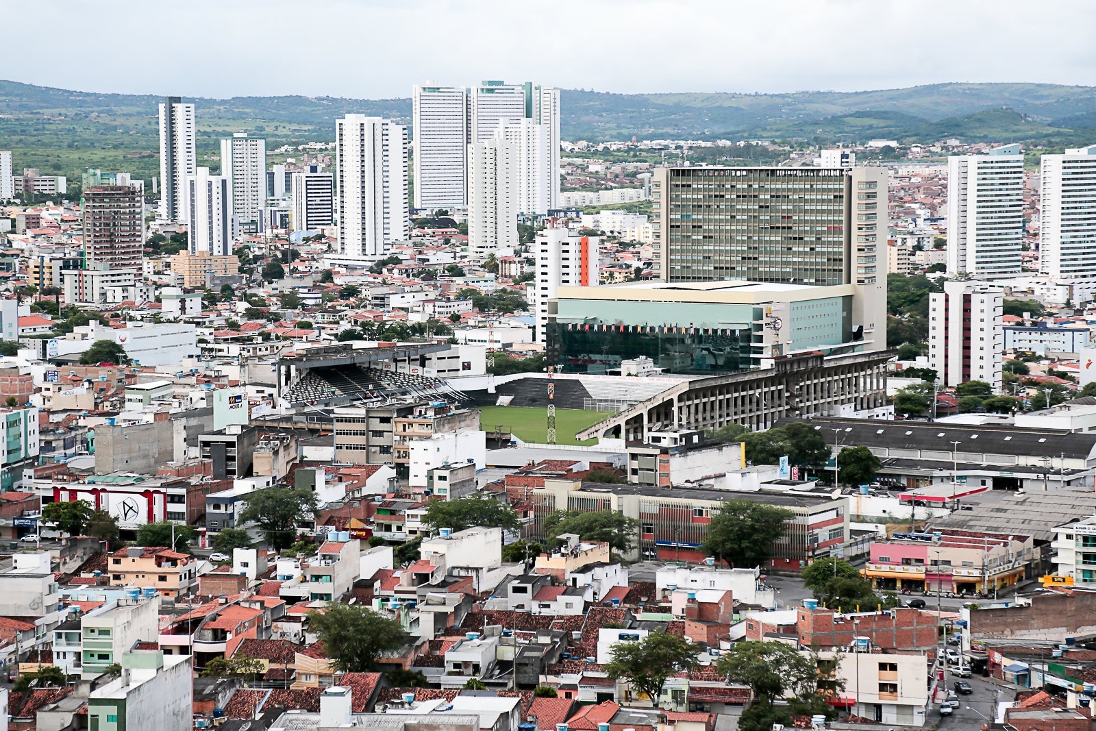 Gestão Rodrigo Pinheiro consolida Caruaru como gerador de emprego e renda com investimento de grandes empreendimentos nos últimos dois anos