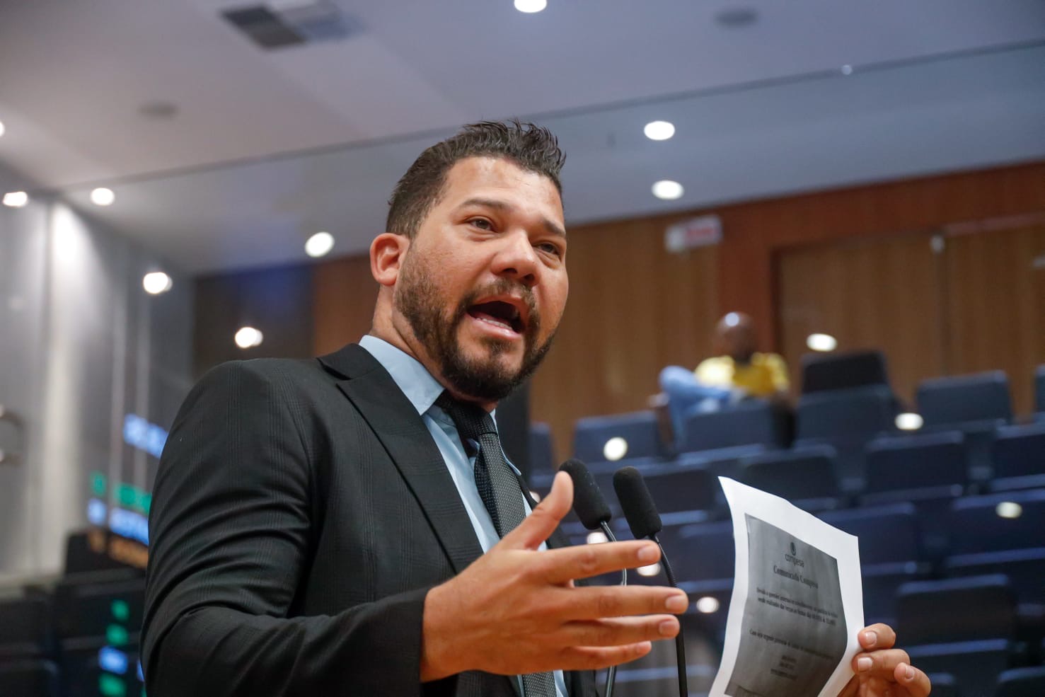 Deputado Abimael Santos denuncia redução no atendimento da Compesa em Toritama