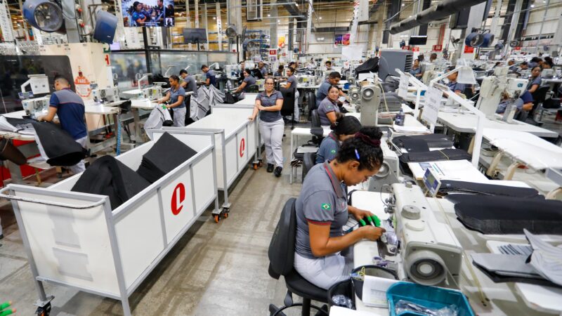 Pernambuco lidera geração de empregos no Nordeste pelo segundo mês seguido