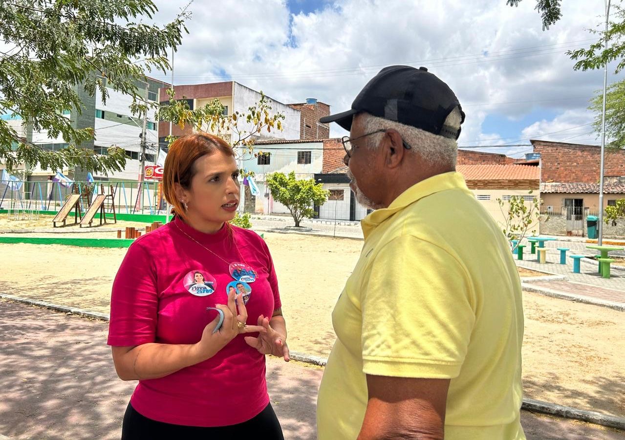 Candidata a vereadora, Flávia Tavares segue compartilhando propostas inovadoras para Caruaru