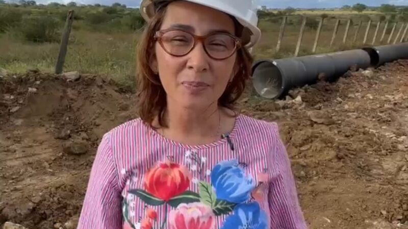 Por solicitação da Deputada Débora Almeida, obras da Adutora do agreste continuam evoluindo. A parlamentar vem acompanhando ações em Belo Jardim