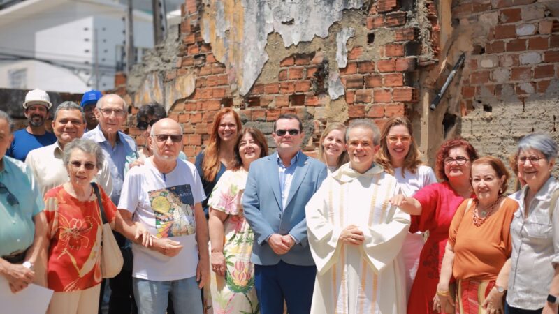 Turismo de Pernambuco instala placas para rota turística que lembra legado de Dom Helder Câmara