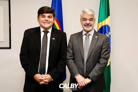 Calby, prefeito eleito de Belém de São Francisco cumpre agenda em Brasília e se reúne com o senador Humberto Costa