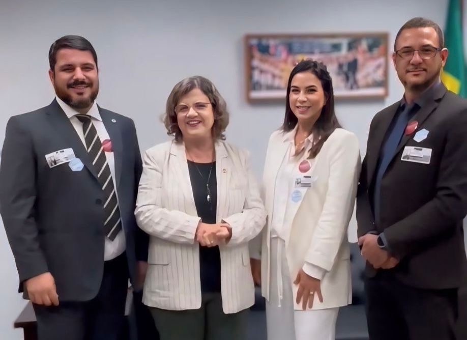 Em Brasília, representantes do CRO-PE recebem apoio da senadora Teresa Leitão em demandas da odontologia