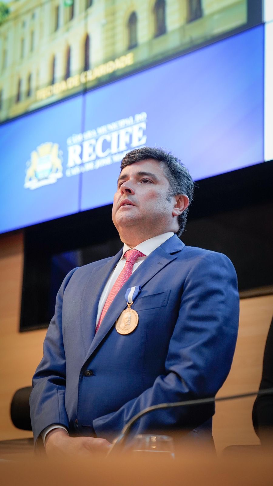 Deputado federal Eduardo da Fonte recebe medalha José Mariano da Câmara Municipal do Recife 