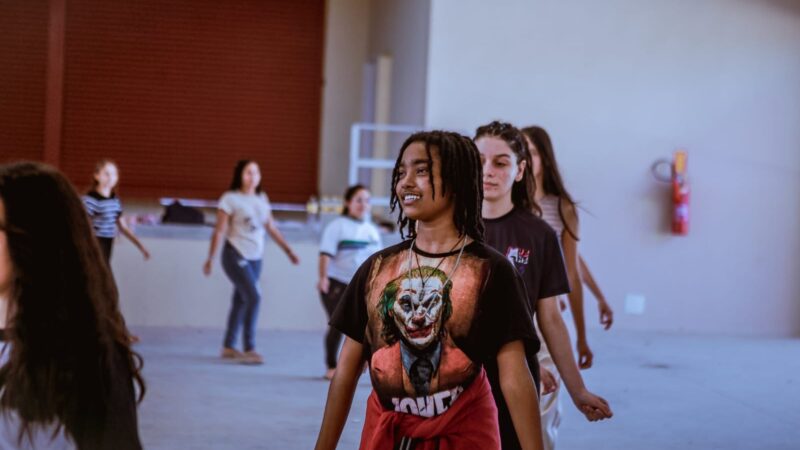 Caruaru: Debutantes fazem último ensaio antes do Baile do Projeto Pétalas do Agreste 2024