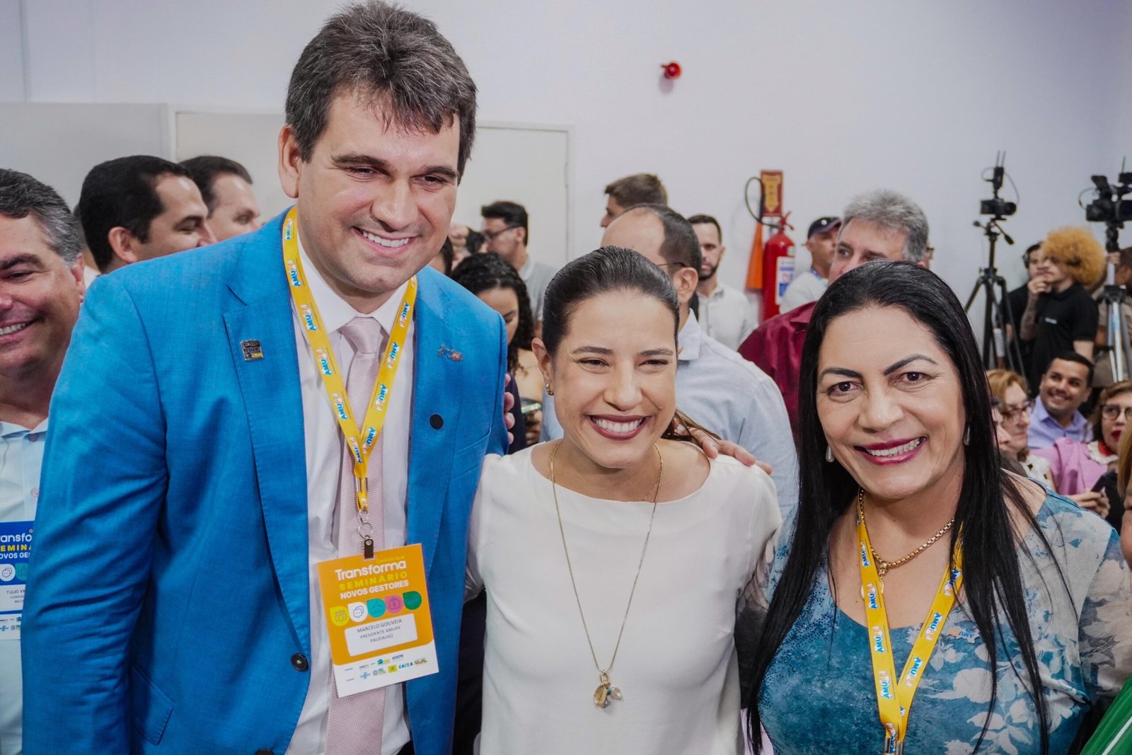 Dra Cátia participa do Seminário ‘Gestão que transforma’ promovido pela AMUPE