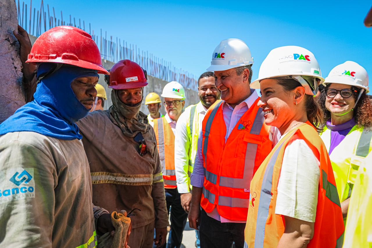 Governadora Raquel Lyra e ministros reúnem prefeitos e visitam obra da Via Metropolitana Norte