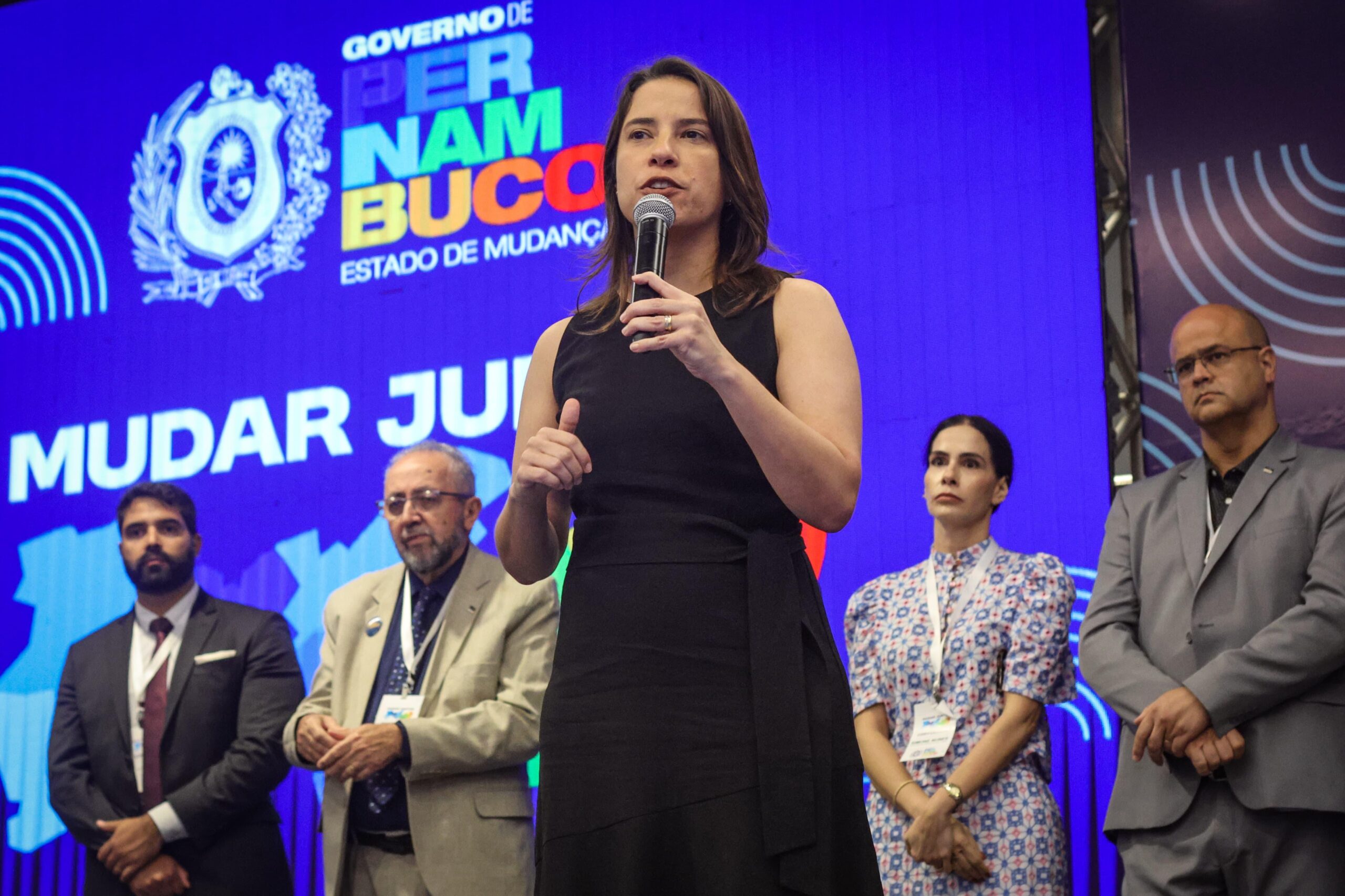 Governadora Raquel Lyra anuncia 52 novas creches e núcleo de apoio aos municípios durante encontro com prefeitos eleitos