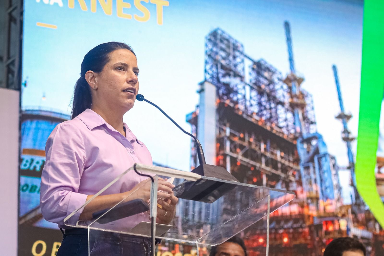 Governadora Raquel Lyra celebra pacote de editais da Petrobras para construção do Trem 2 da Refinaria Abreu e Lima