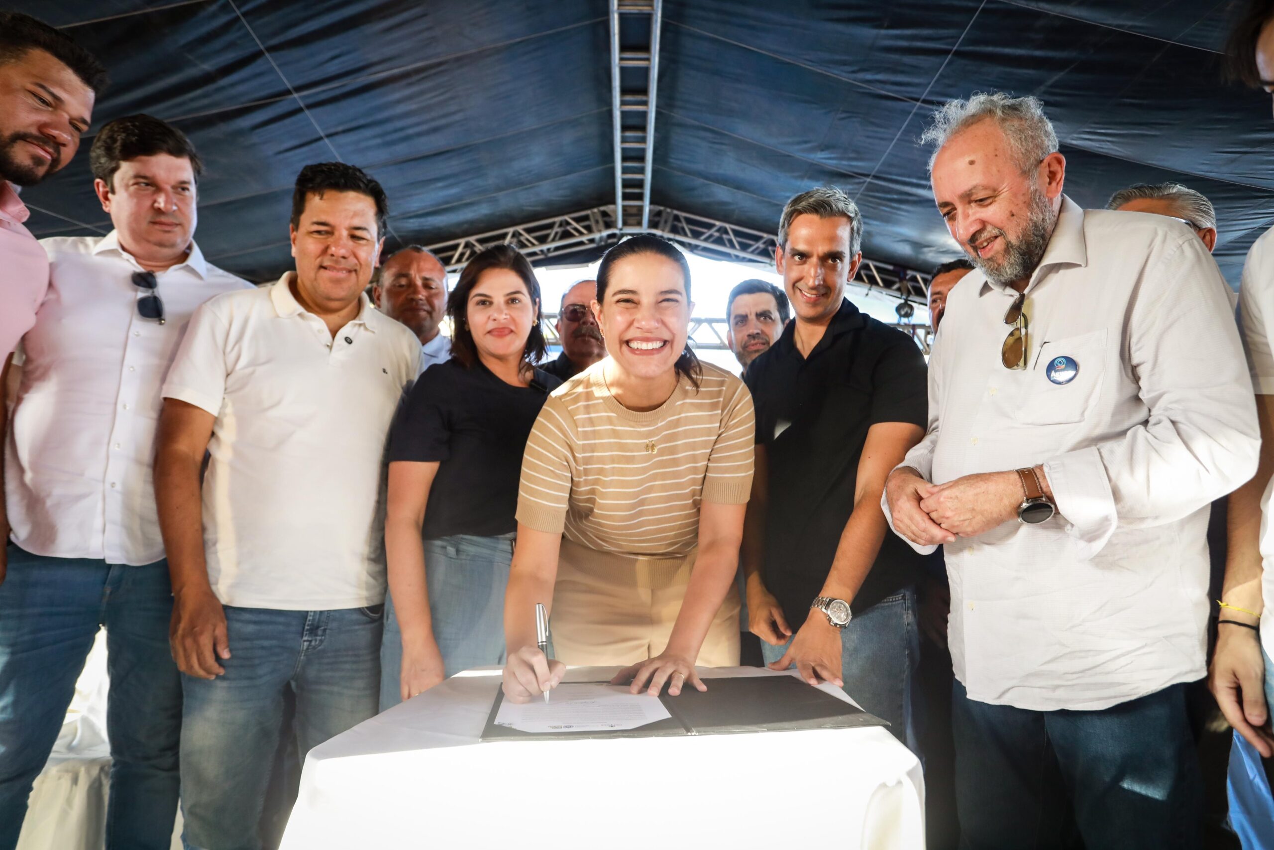 Governadora Raquel Lyra inaugura Adutora do Alto do Capibaribe e autoriza nova etapa da Adutora do Agreste