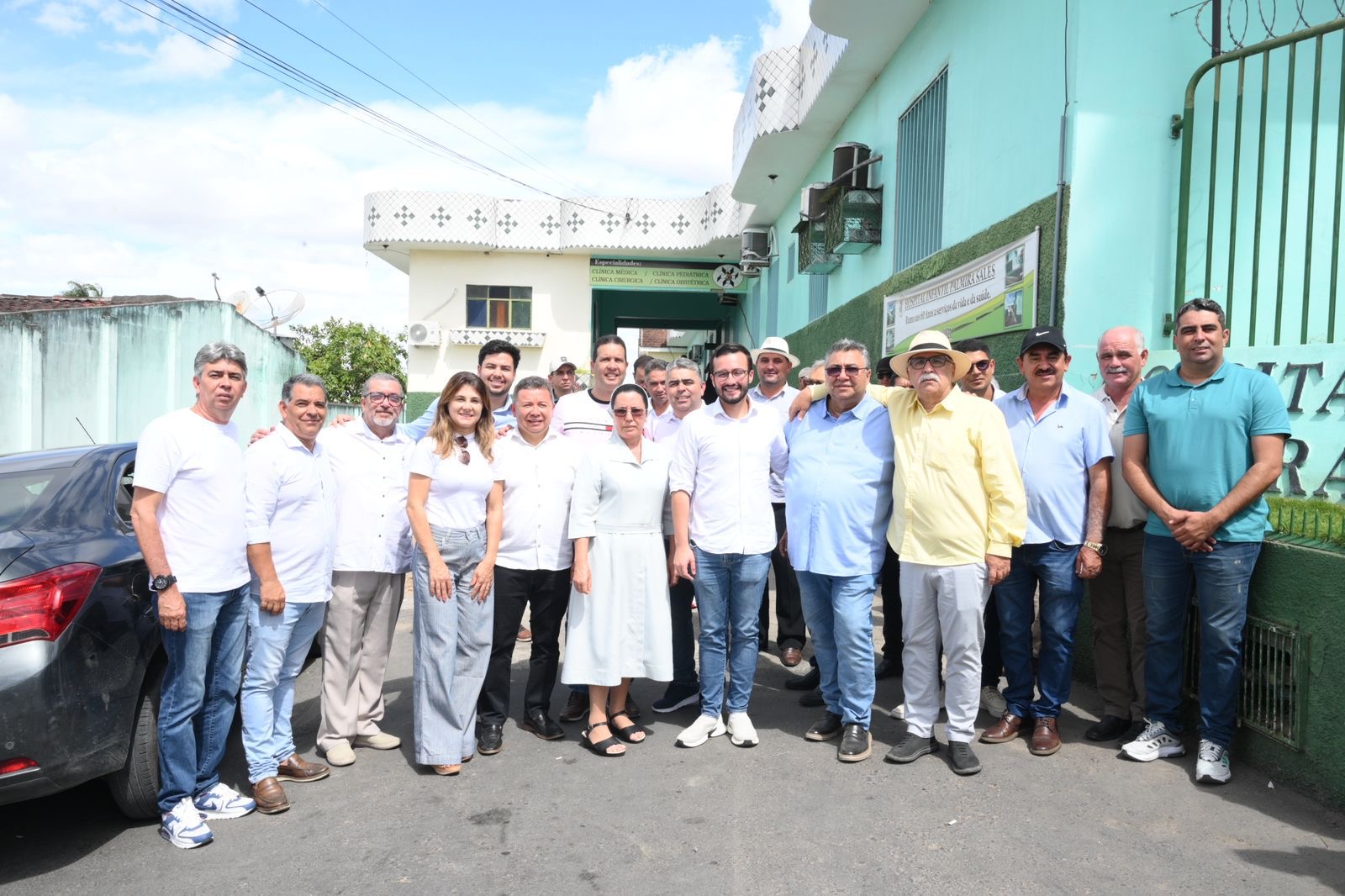 Lula da Fonte e prefeitos do Agreste Meridional garantem UTI móvel para o Hospital Infantil de Garanhus