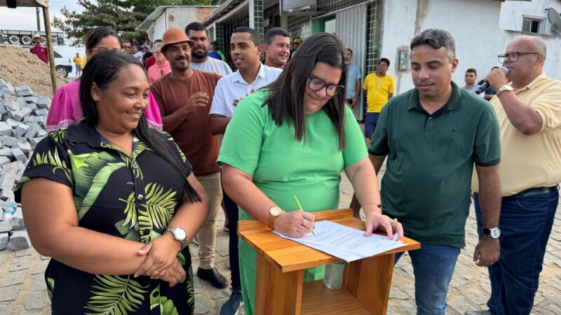 Prefeita Carol Jordão Assina Importantes Ordens de Serviço em Ribeirão