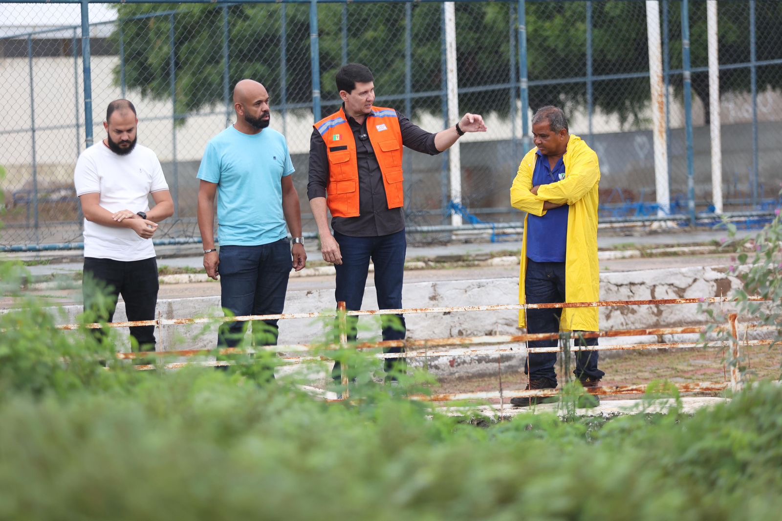 Simão Durando acompanha serviços emergenciais para drenagem das águas das chuvas