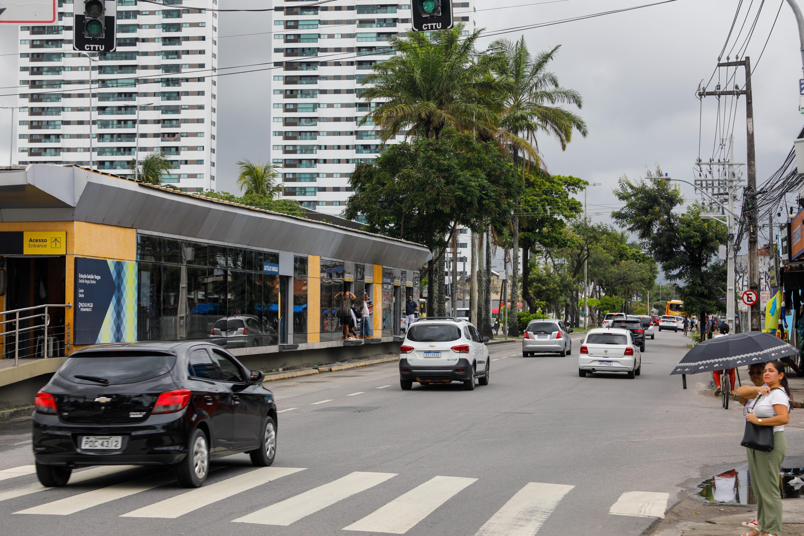 Governo abre licitação para obras de alargamento da Avenida Caxangá, no Recife, no entorno de 13 estações de BRT