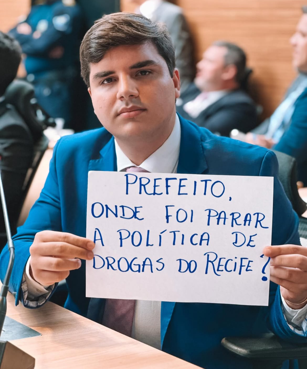 Vereador Alef Collins: “ Prefeito onde foi parar a política de Drogas do Recife?”