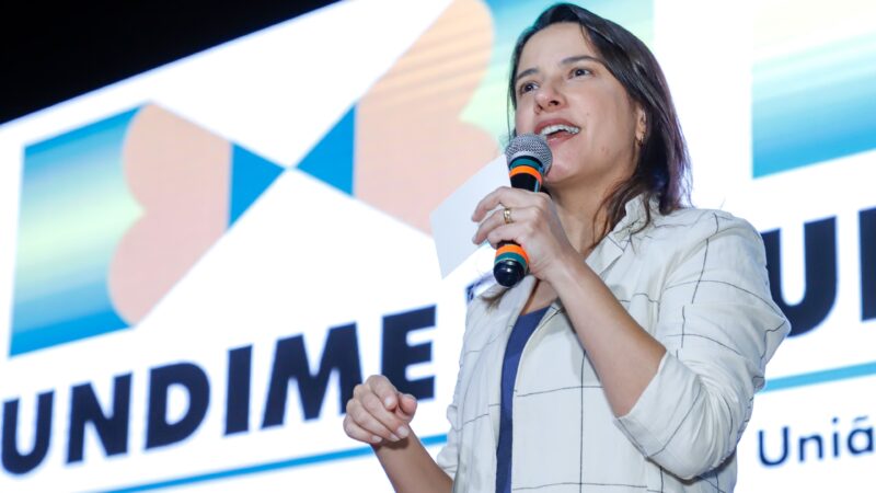 Fortalecendo compromisso com a educação pernambucana, governadora Raquel Lyra participa de seminário com gestores municipais