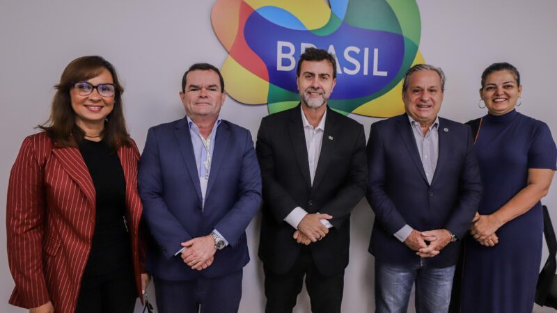 Turismo de Pernambuco busca parcerias em Brasília para qualificação e estruturação do Vale do Catimbau