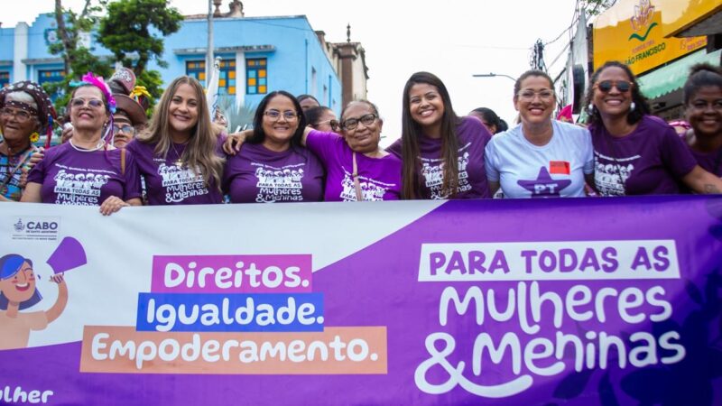 Vereadoras do Cabo participam de caminhada pelo Dia Internacional da Mulher