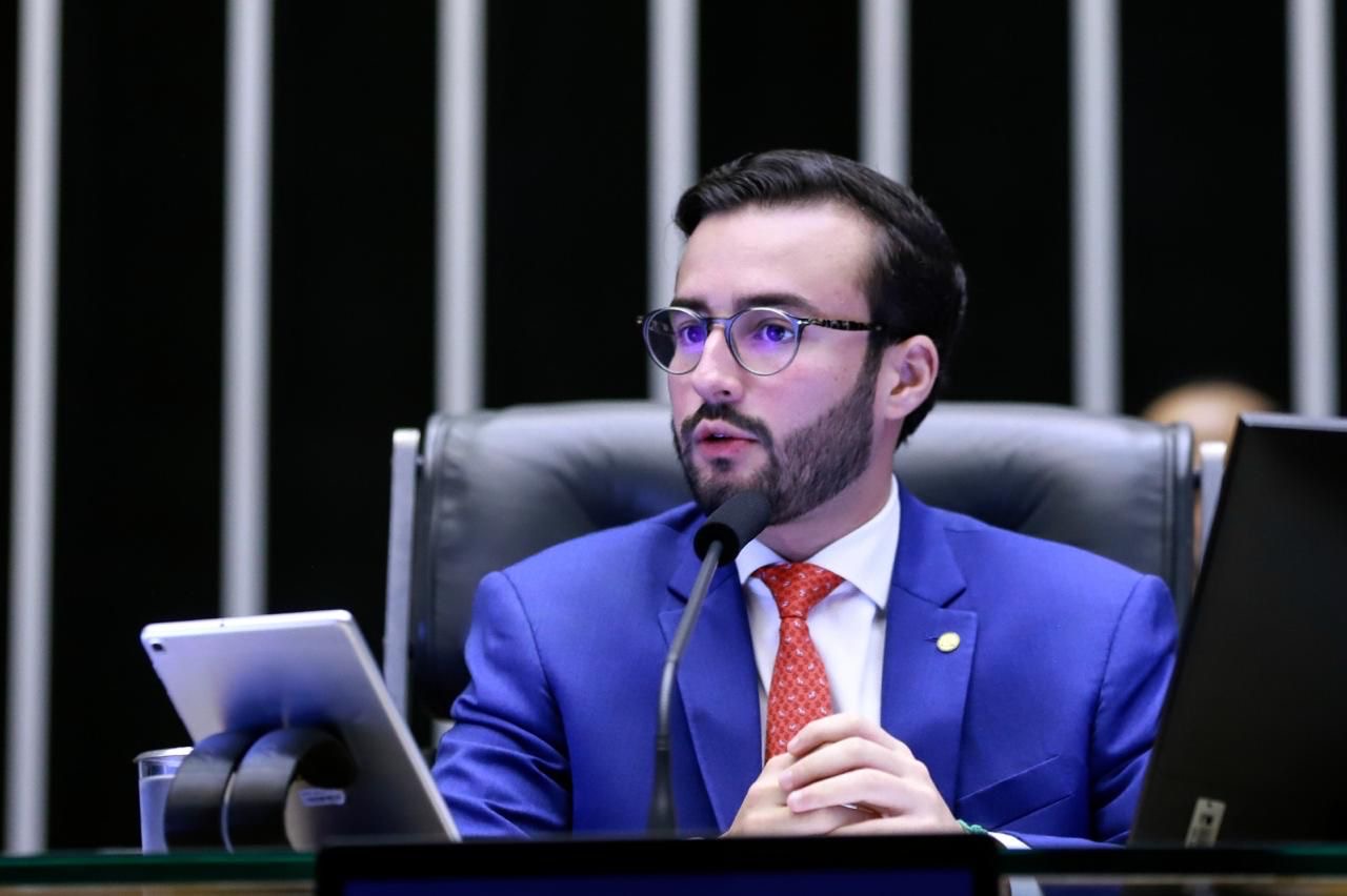 Deputado Lula da Fonte propõe prioridade na restituição do Imposto de Renda para famílias de crianças e adolescentes neuroatípicos