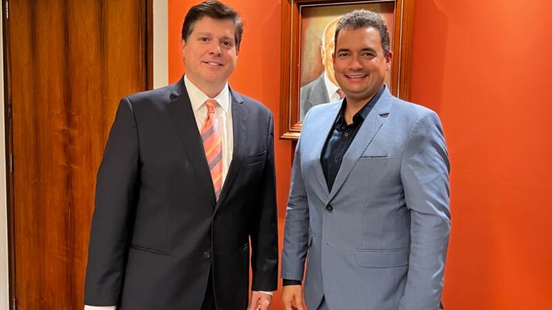 Prefeito Andrei participa da Marcha dos Prefeitos e de reuniões com lideranças em Brasília