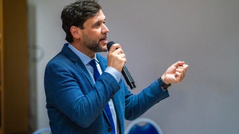 Gilmar Júnior denuncia abandono do Campus da UPE em Petrolina
