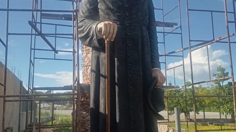 Cedro (PE) vai ganhar monumento do Padre Cícero, anuncia prefeita