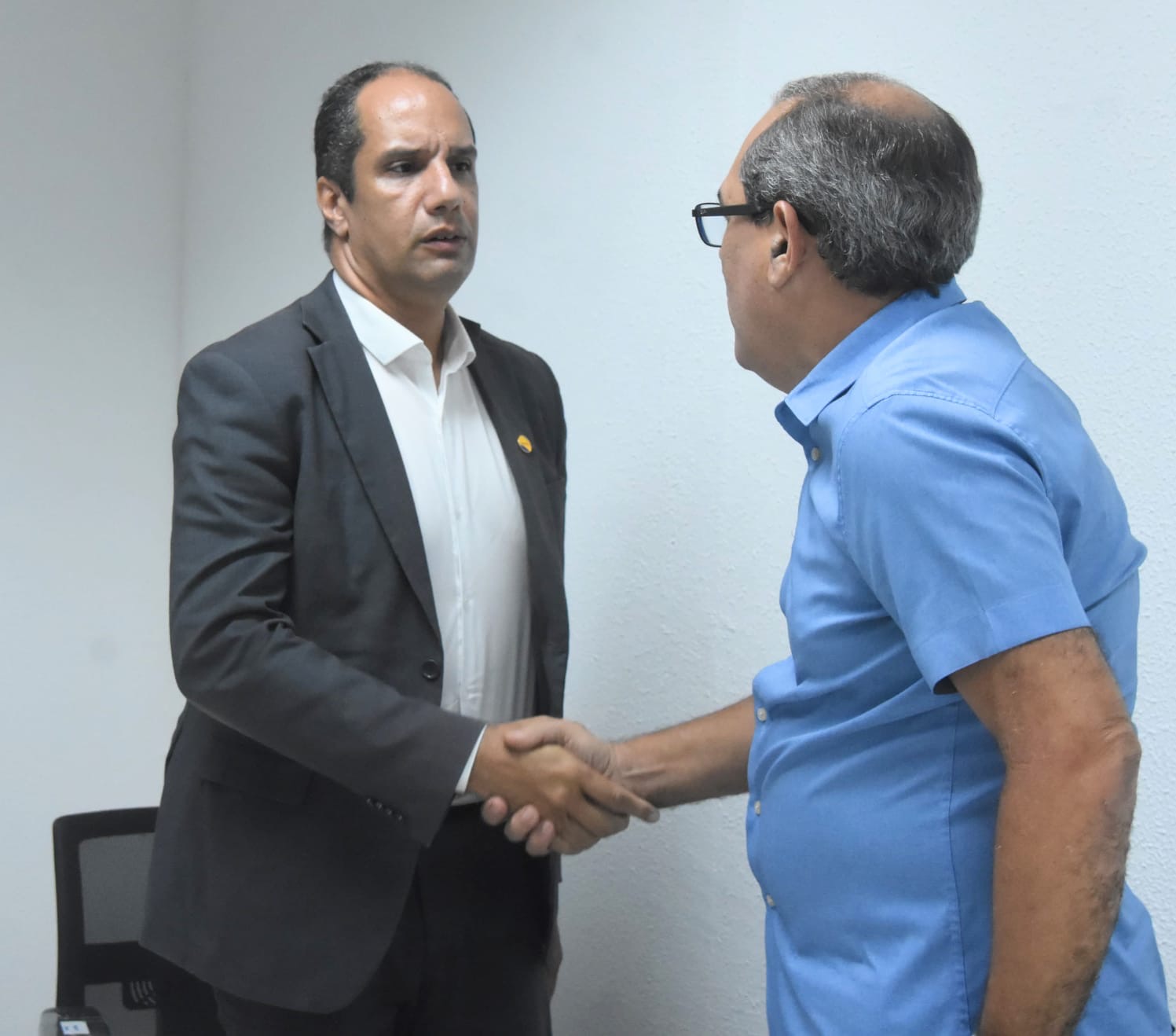 Mano Medeiros realiza 3ª reunião de monitoramento com o secretariado