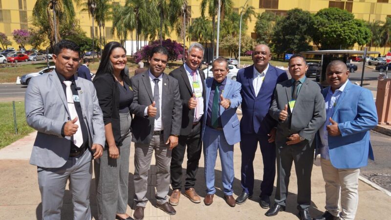 Prefeito Miruca, o vice e vereadores da Água Preta buscam recursos em Brasília