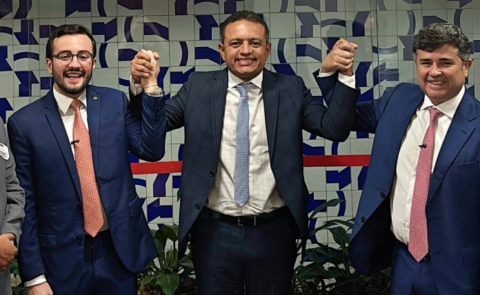 Léo do Ar oficializa pré-candidatura a deputado estadual com apoio de lideranças nacionais
