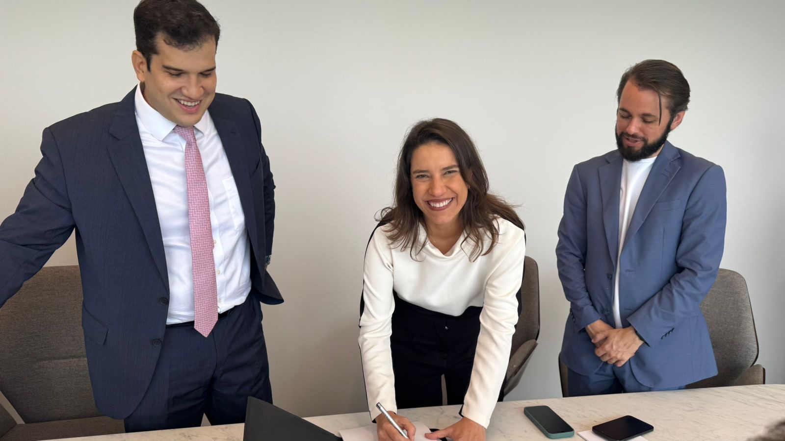 Nos EUA, governadora Raquel Lyra assegura marco decisivo para Suape e projeta Pernambuco como polo estratégico da nova economia