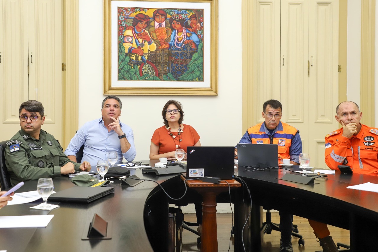 Governo do Estado reúne prefeitos da Região Metropolitana do Recife e da Mata Sul em trabalho integrado de monitoramento das chuvas