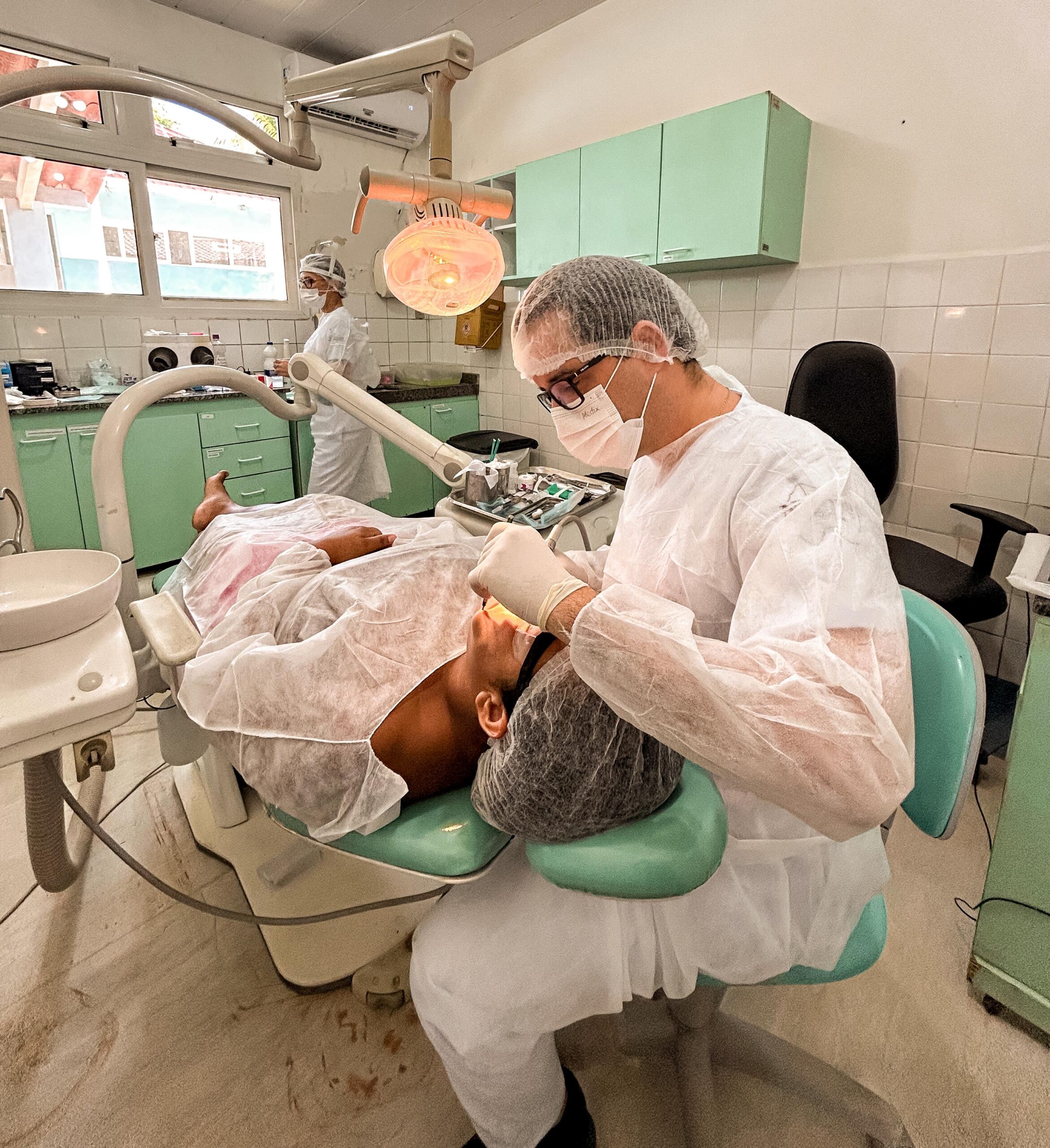 Mais uma edição do Projeto Endodontia Sem Fronteiras é realizada em Noronha