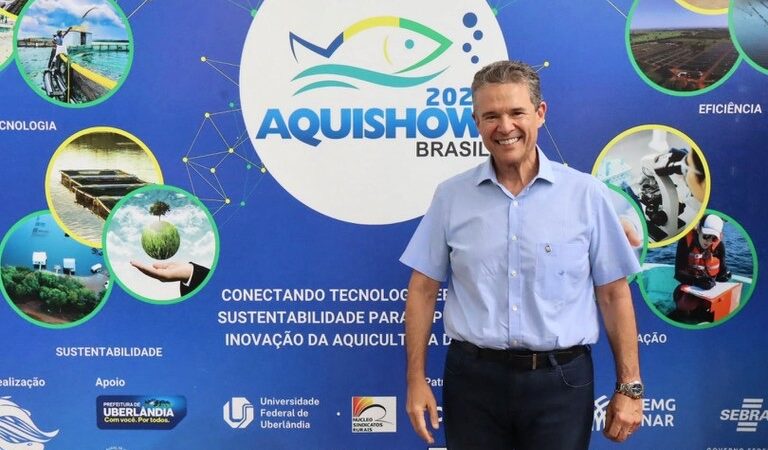 Ministro André de Paula visita a Aquishow 2025, em Uberlândia (MG)