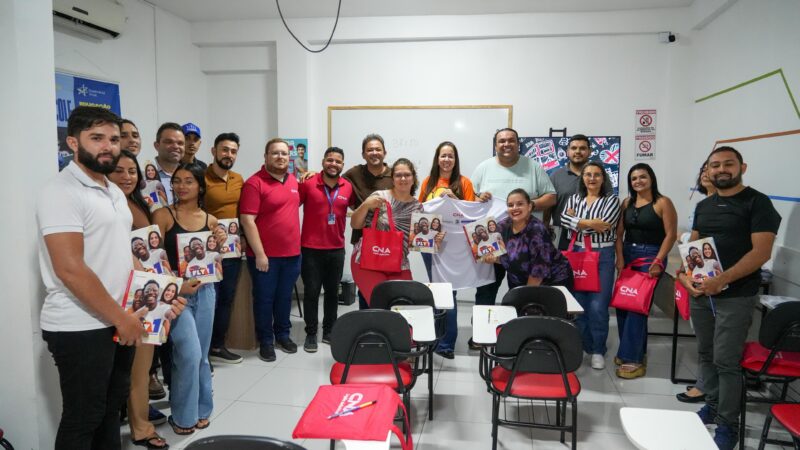 Prefeitura de Araripina inicia curso de inglês na CNA para recepcionistas de hotéis, pousadas e associações de artesanato