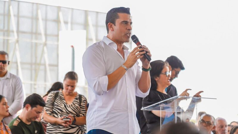 Prefeito Rodrigo Pinheiro anuncia reajuste salarial para diversas categorias na semana do aniversário de Caruaru